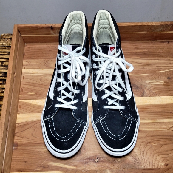 Vans Sk8-Hi sneakers in the classic Black/White color HIGH TOPS WMNS 8.5/MENS 7 - Picture 3 of 16